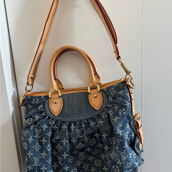 Vintage Louis Vuitton Denim Monogram Crossbody Bag with Tan Accents - Picture 11 of 12